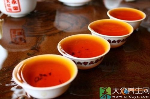 隔夜茶毒如蛇? 央視實(shí)驗(yàn)還清白